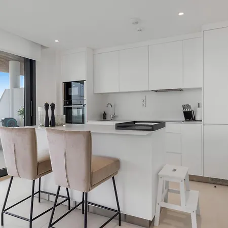 Vivi Homes - Coral With Sea Views & Pool *
