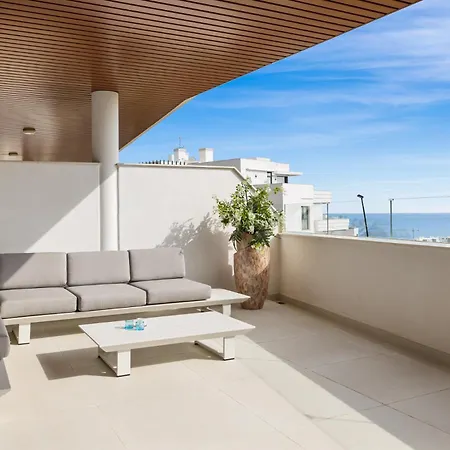 Vivi Homes - Coral With Sea Views & Pool Apartment *